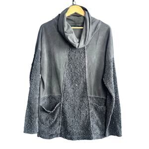 Tempo Paris M/L Gray Sequin Textured Cowl Neck Top with Pockets